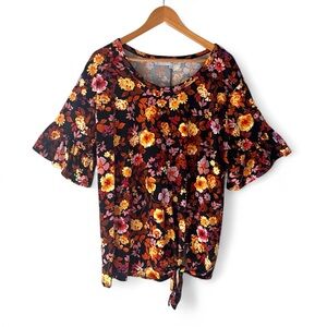 C’est La Vie Crew Neck Floral Top in Size 2X